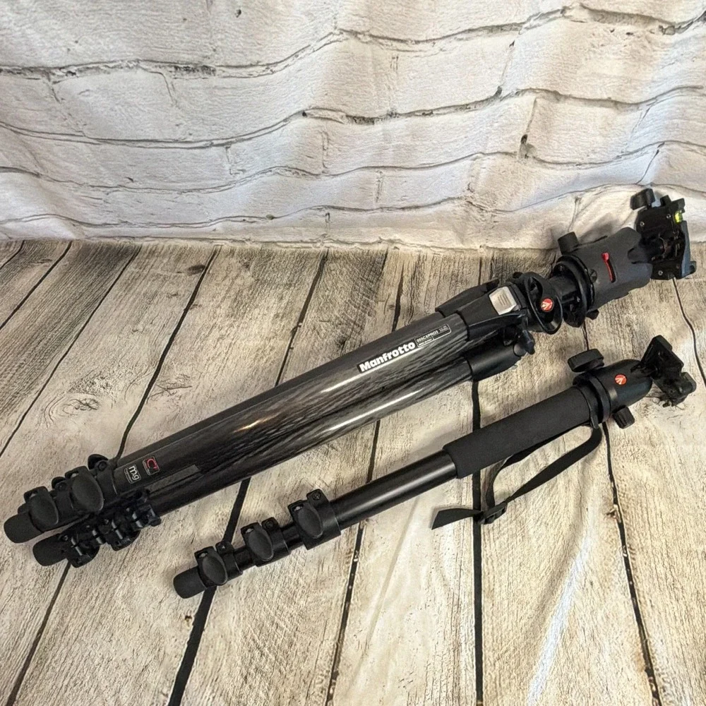 Manfrotto Carbon Fiber Tripod (055CXPRO3) (MH055M0-Q5) Mag Ball Monopod (680B)